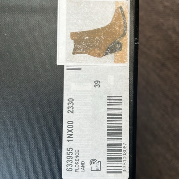 Saint Lauren- CHELSEA BOOTIES WITH A POINTED TOE - Picture 8 of 14